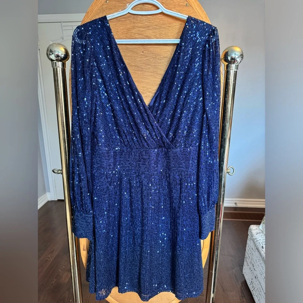 le chateau | Dresses | Le Chateau Sequinned Navy Blue Cocktail Dress |  Poshmark
